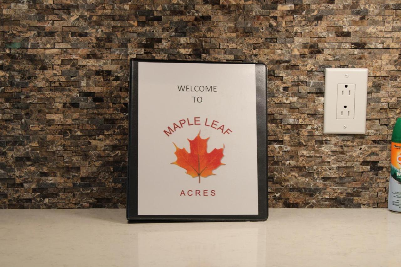 Maple Leaf Acre Villa Williston Exteriör bild